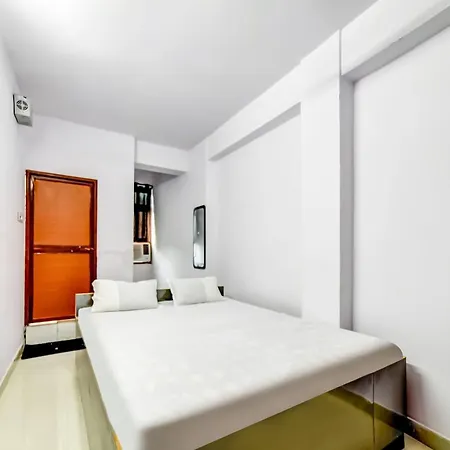 Spot On Plaza Guest House-2